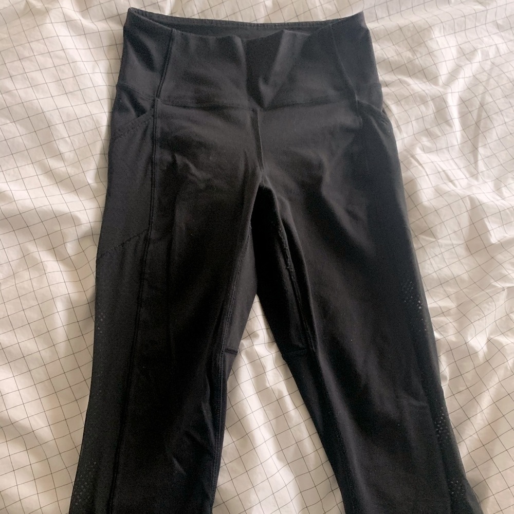 Lulu lemon fit physique top 19” size 6